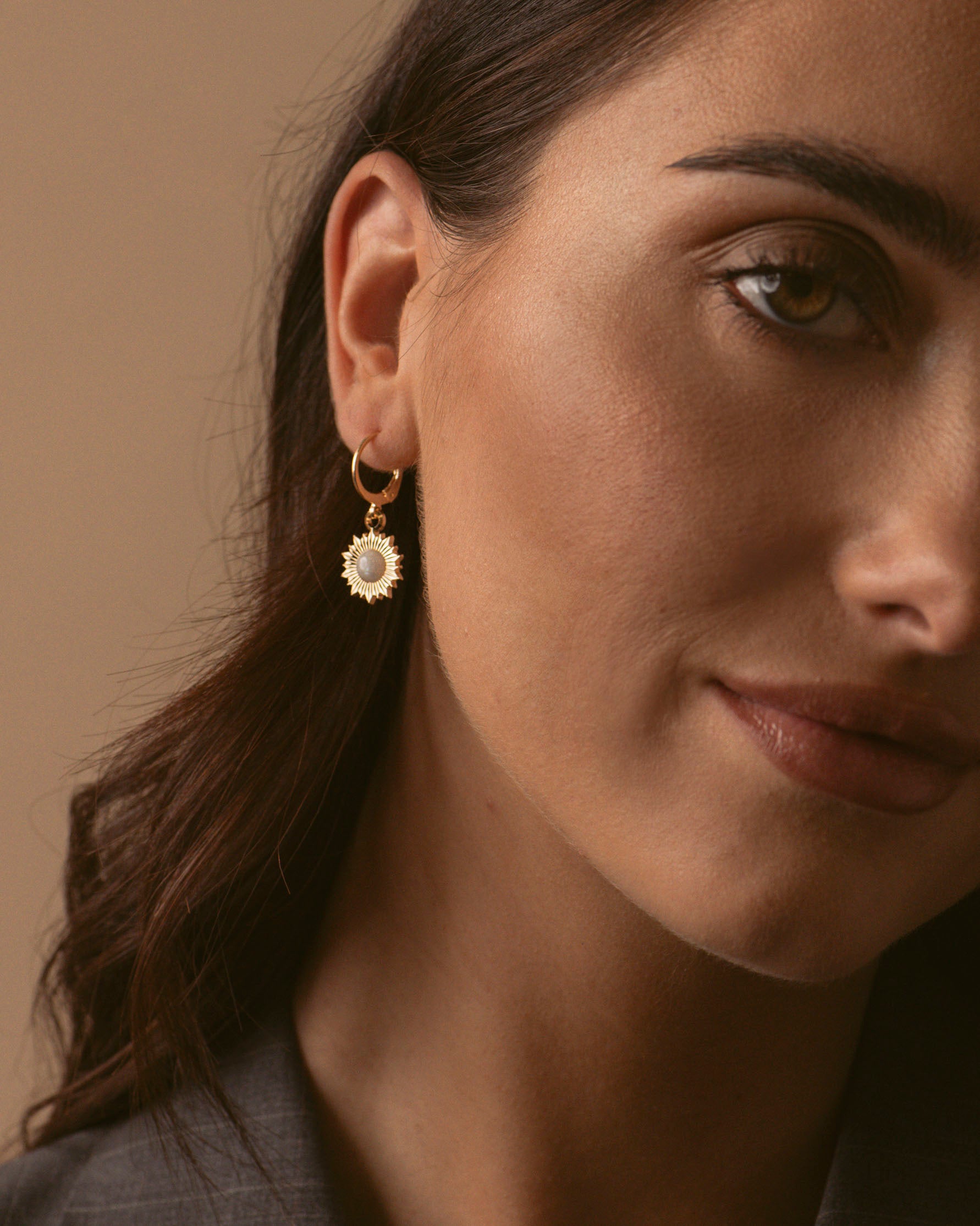 Ilios Huggie Earring • Single