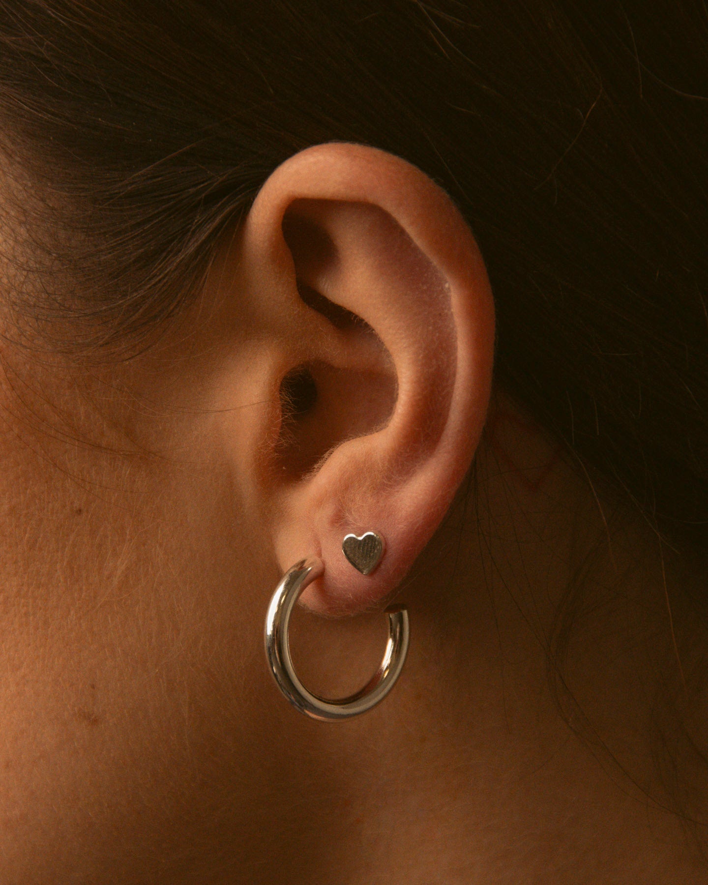 Boucle d'oreille puce Amour