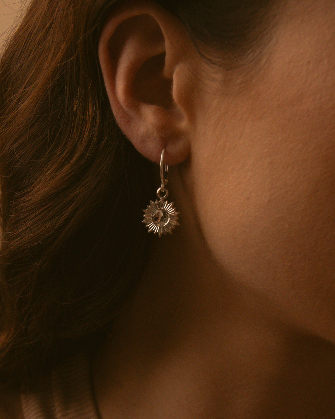 Ilios Huggie Earring • Single