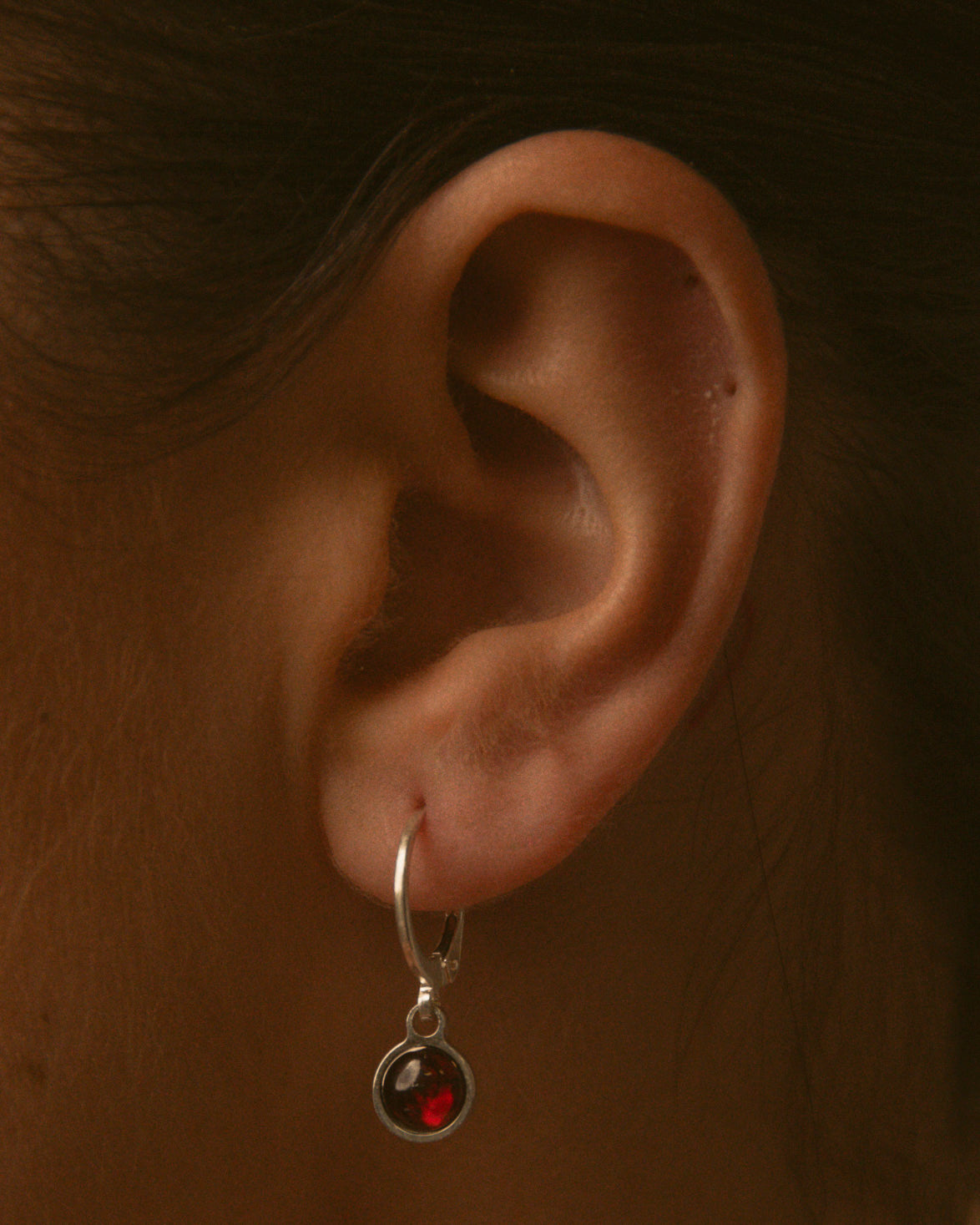 Harmonie Huggie Earring • Single