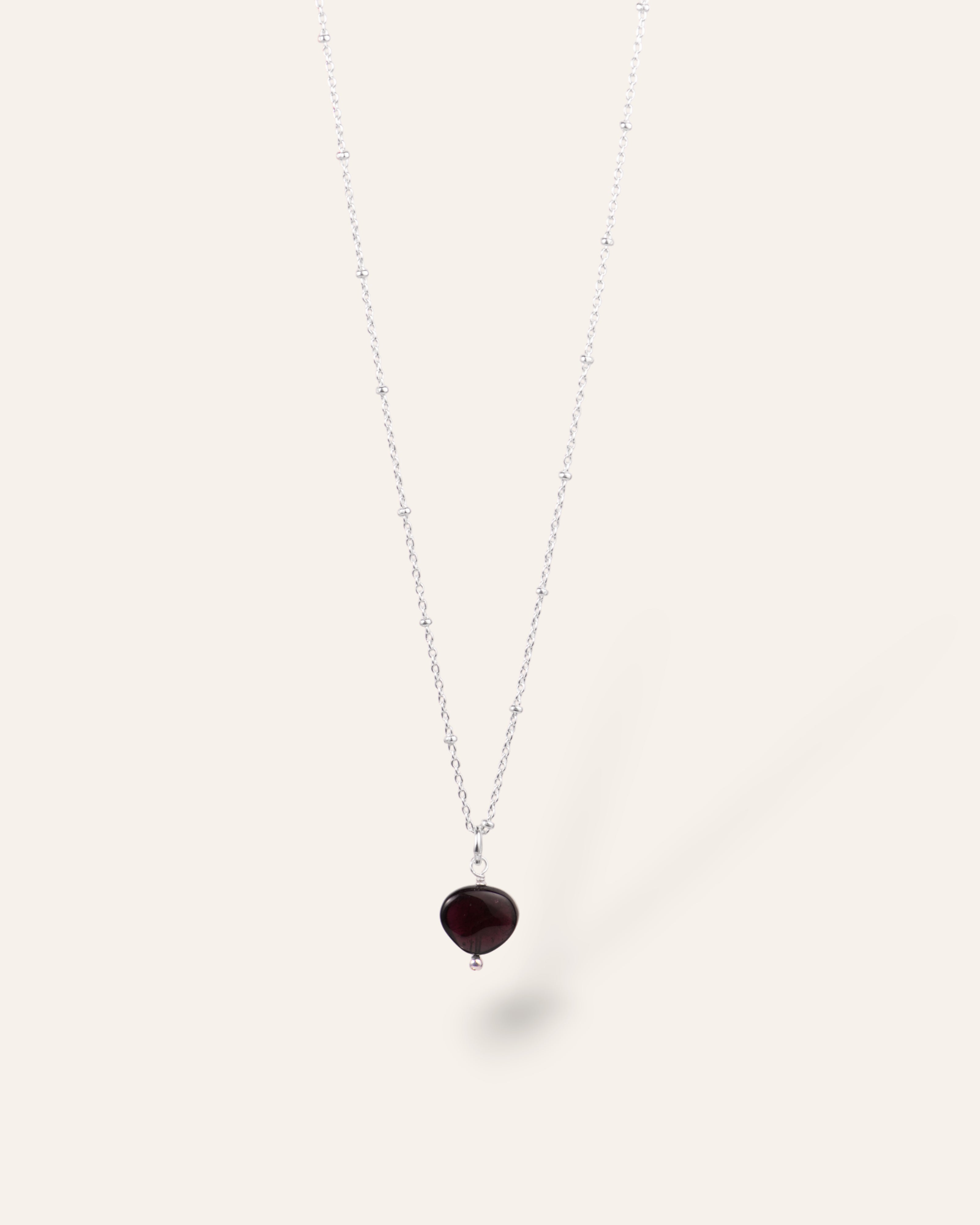 ll➤ Isabella-Sautoir mit Anhänger Sterling Silber / Granat