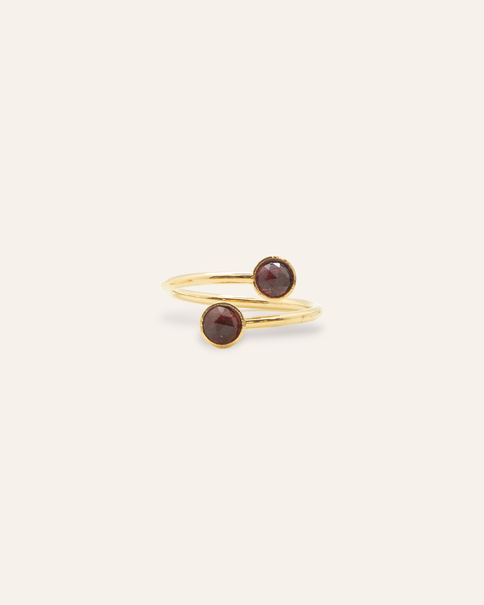 Imagine gold and onyx ring