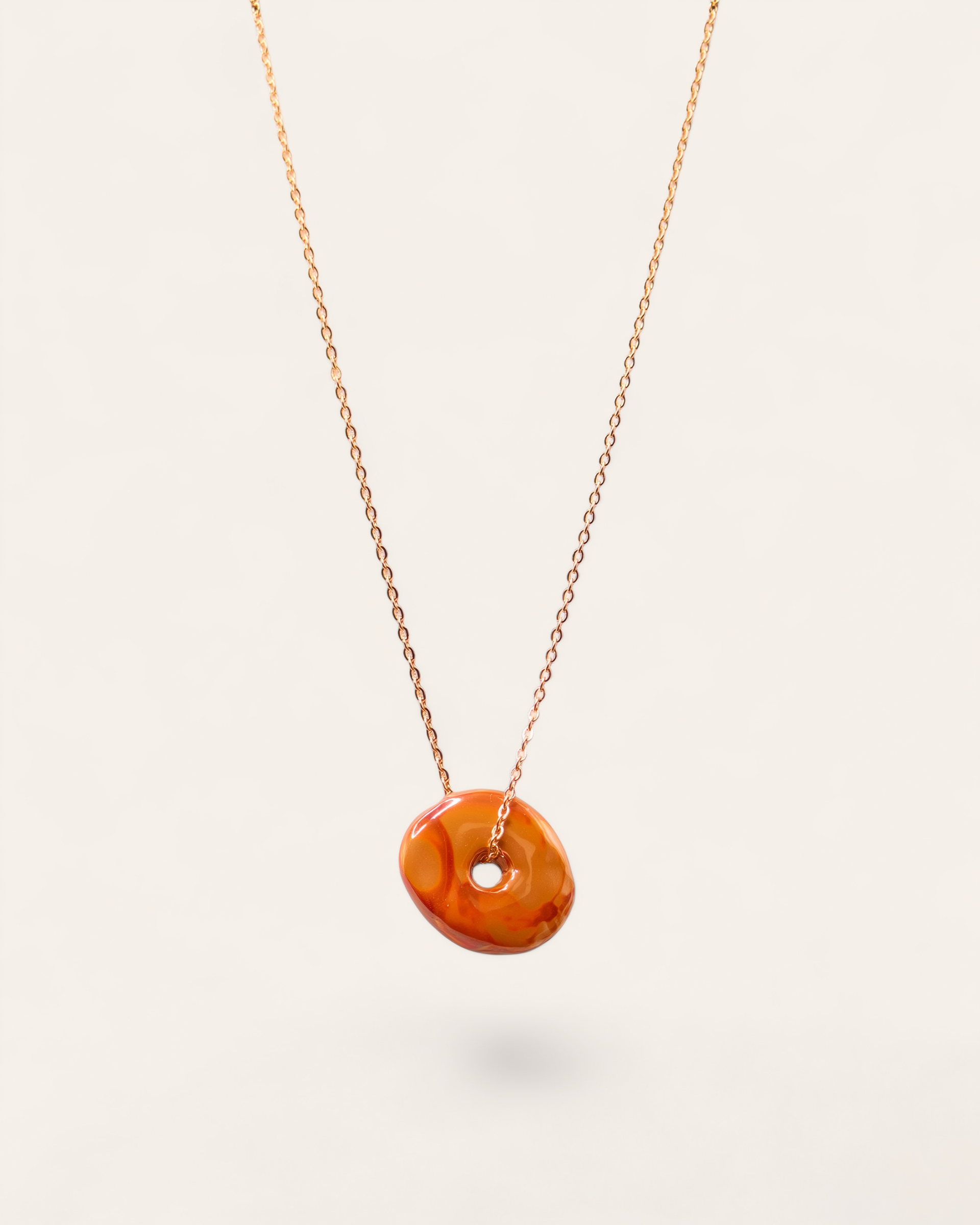 Collier Disque Céramique Aurélia Doré à l'Or Fin 24ct / Orange