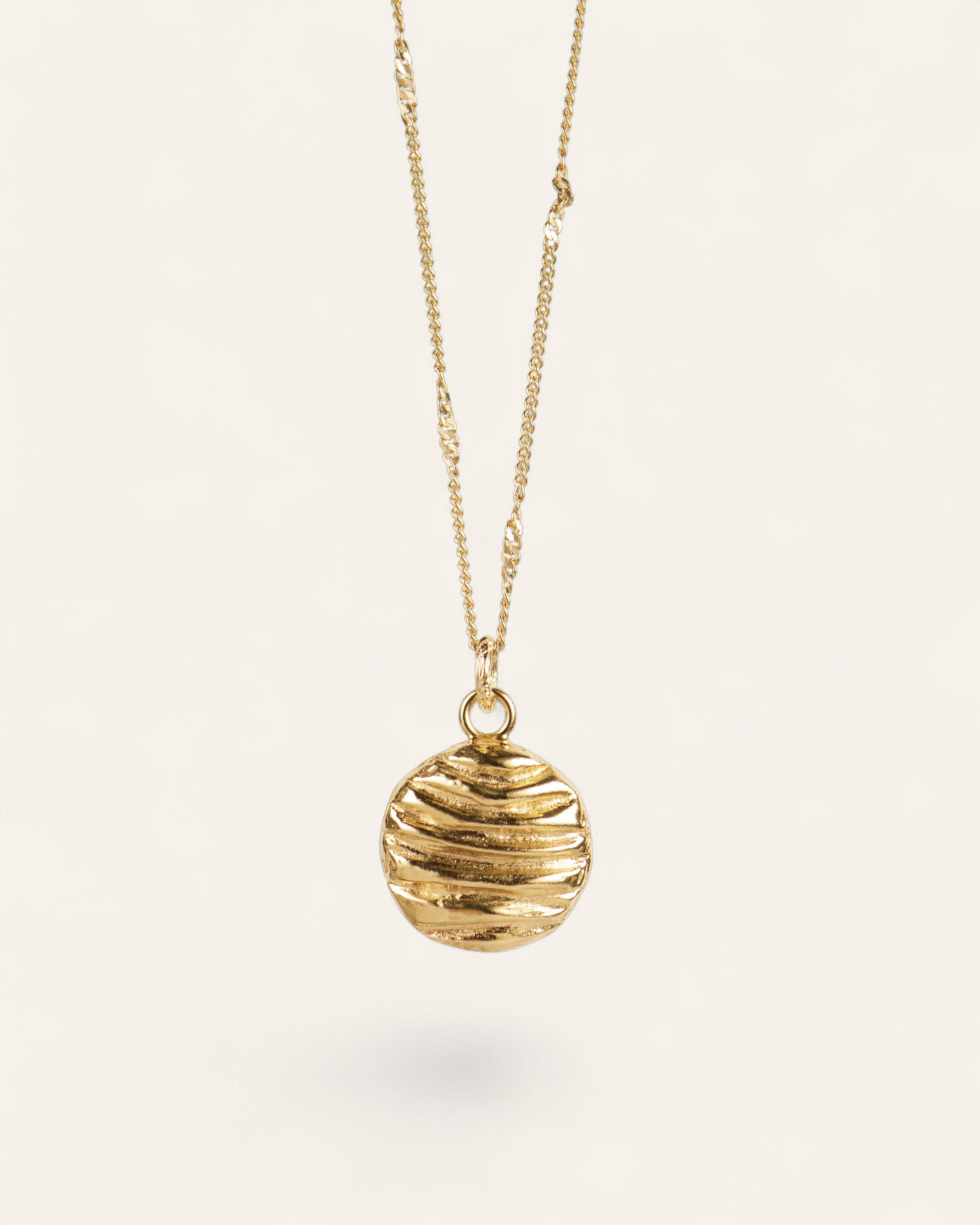 Collier Médaillon Selena Doré à l'Or Fin 24ct