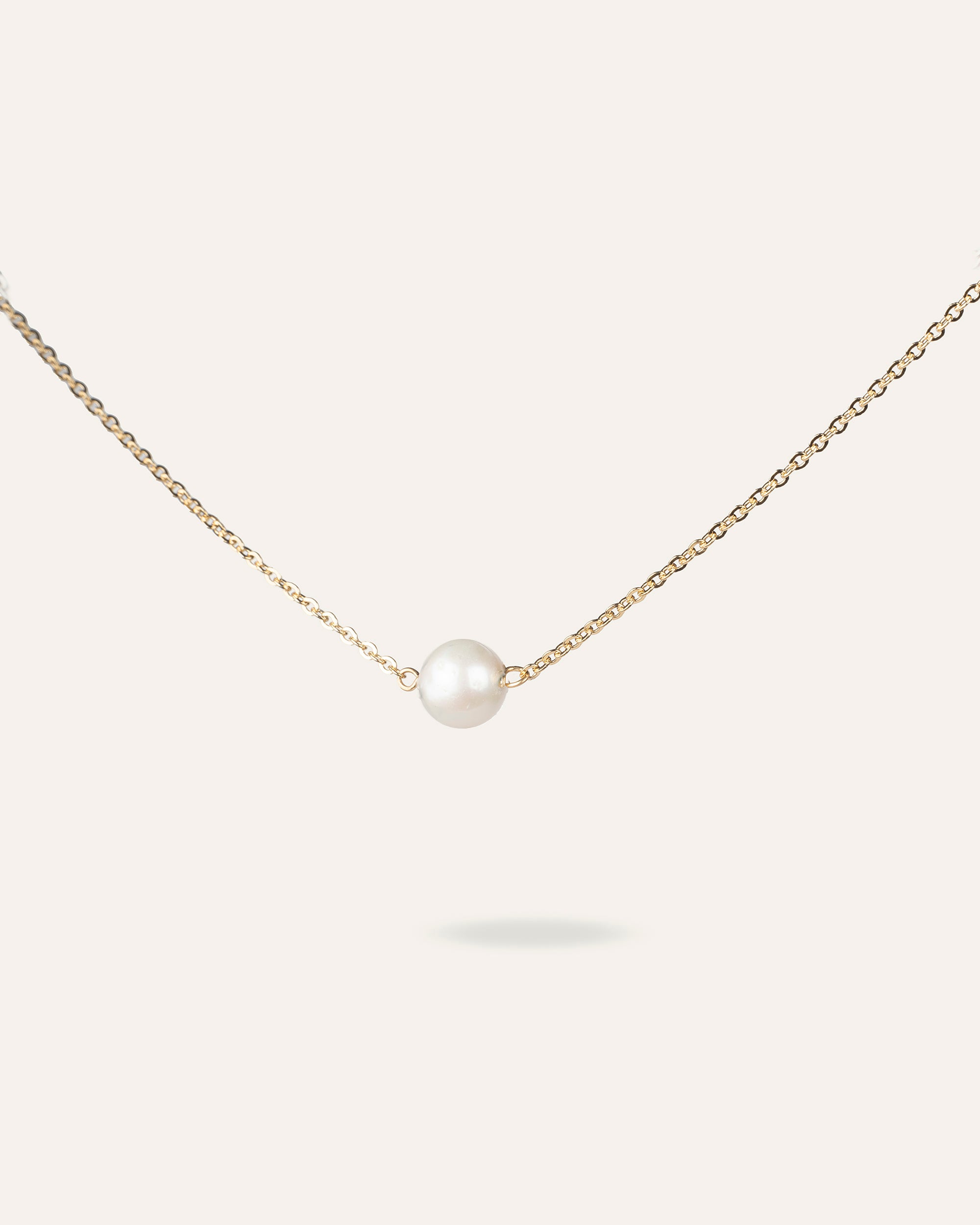 Gold and pearl Elegance necklace