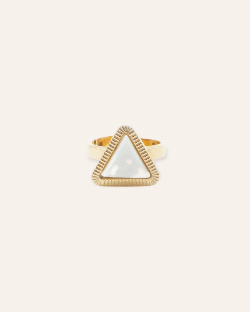 Gold and mother-of-pearl Inaya ring