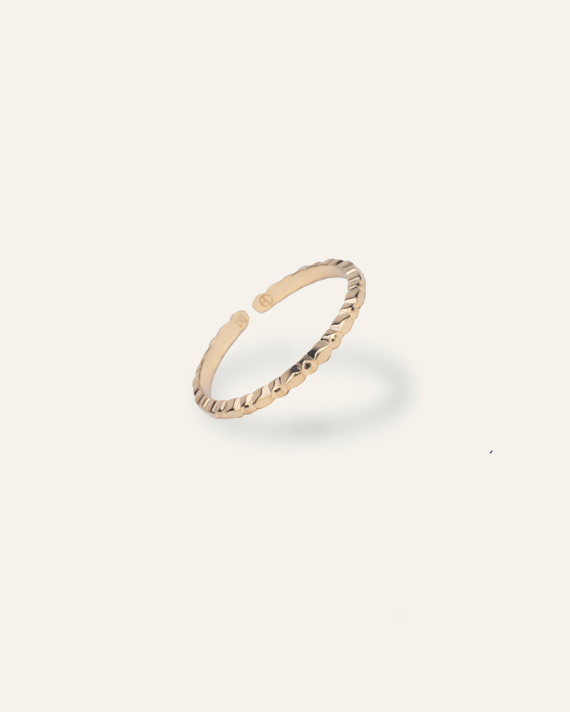 Ula gold ring