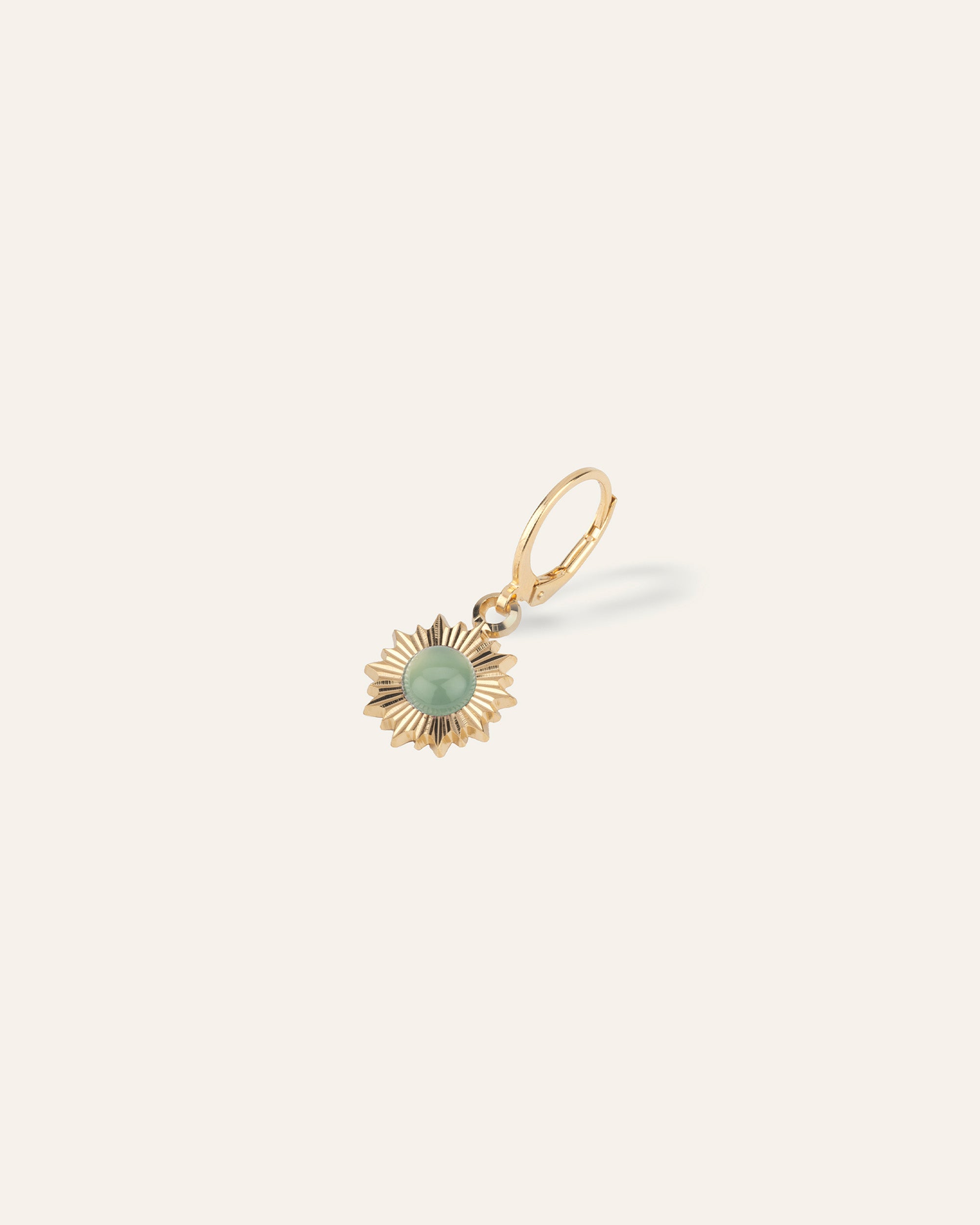 Dormeuse Soleil Ilios Pierre de Naissance Mai Plaqué Or 18ct / Calcédoine Verte